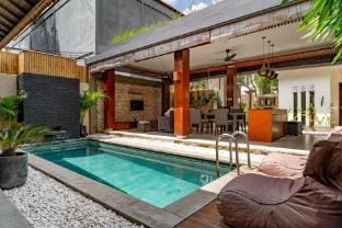 Semi Villa Berawa Villa in North Kuta