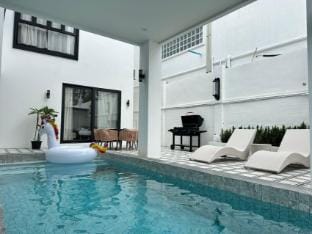 Meili-France Pool villa Villa in Pattaya City