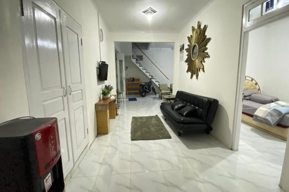 OYO 94839 He-ha Homestay Syariah Hotel in Indonesia