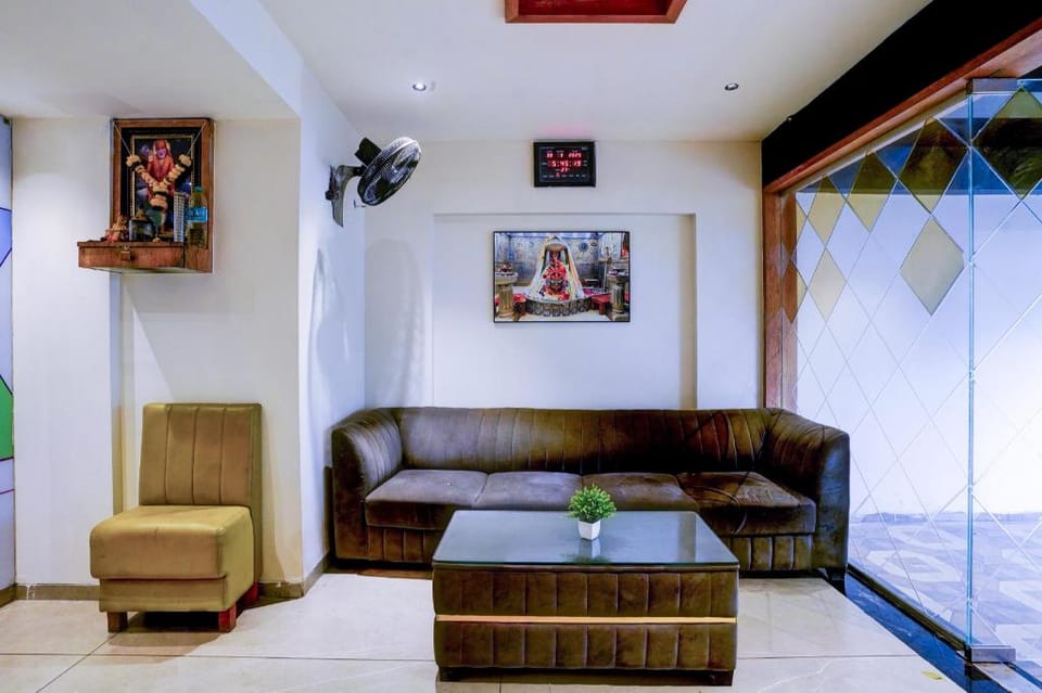 Super Townhouse Oak New Nashik Highway Kalyan Bhiwandi Hotel in Maharashtra