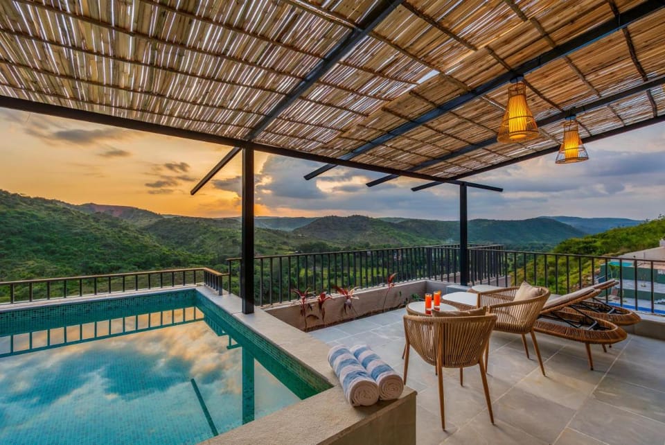 Nanda Hill Resorts, Udaipur Resort in Gujarat
