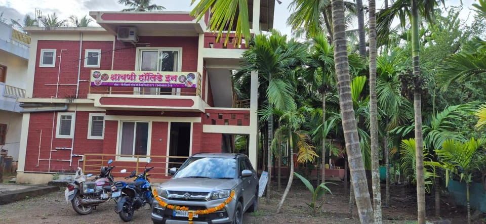 Shravni Holiday Inn Hotel in Maharashtra