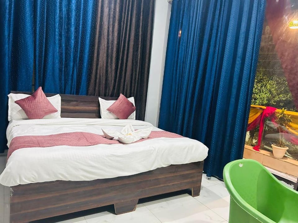Hotel Urban Nest Hotel in Noida