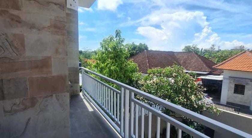 Casa Benoa Homestay Bed and Breakfast in Kuta Selatan