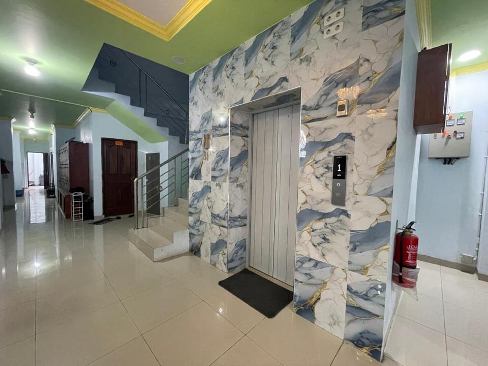Blissful Executive Kost Bed and Breakfast in Indonesia