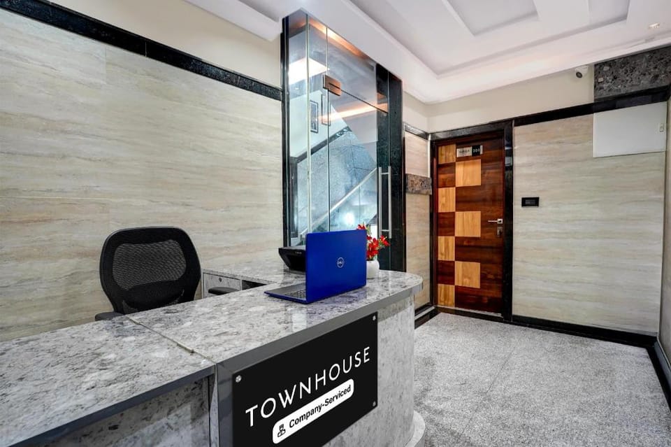 Super Townhouse Koramangala Road Complex Formerly Parkash Tower Hotel in Bengaluru