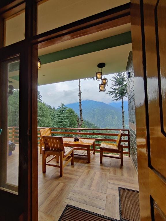 Khaapus Home Naggar Hotel in Himachal Pradesh