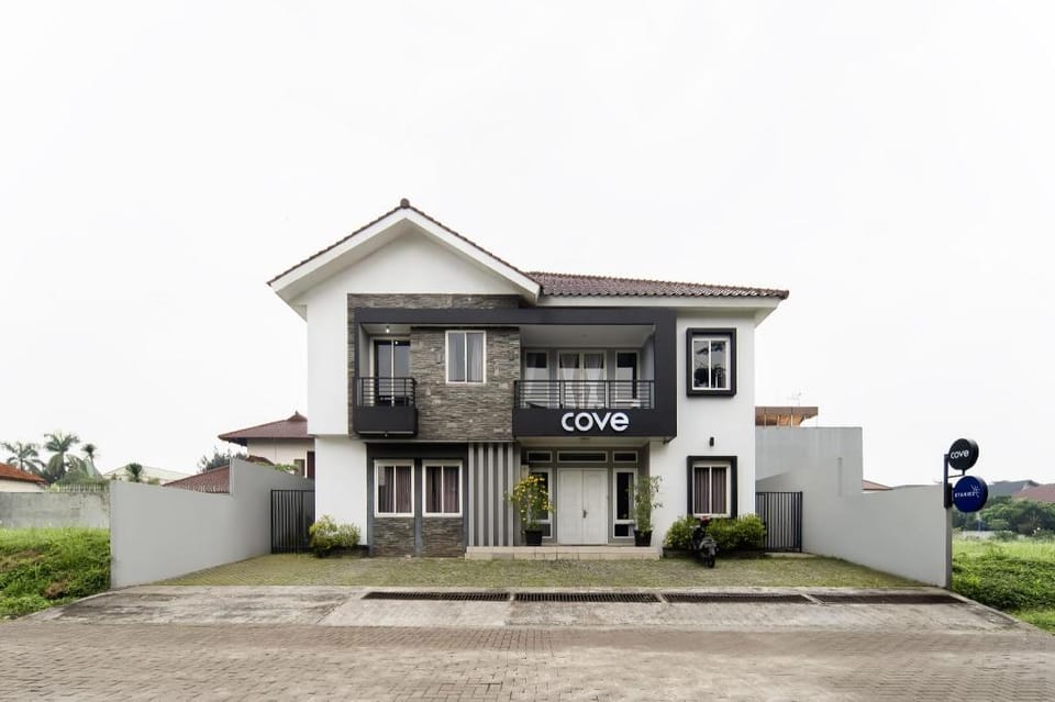 Cove Stariez Hotel in West Java