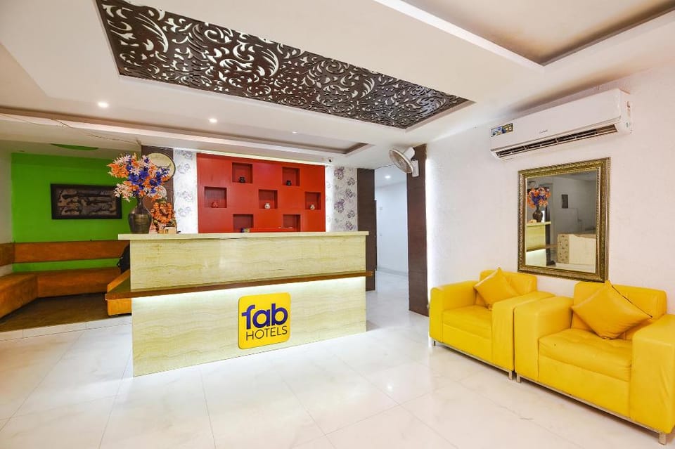 FabHotel Clayton - Near Delhi Airport Hotel in New Delhi
