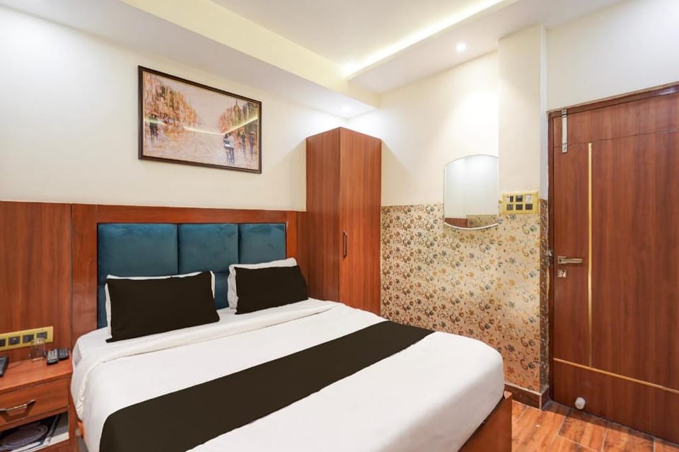 Super Townhouse Kali Ghat Prayagraj Formerly Ramesh Palace Hotel in Uttar Pradesh