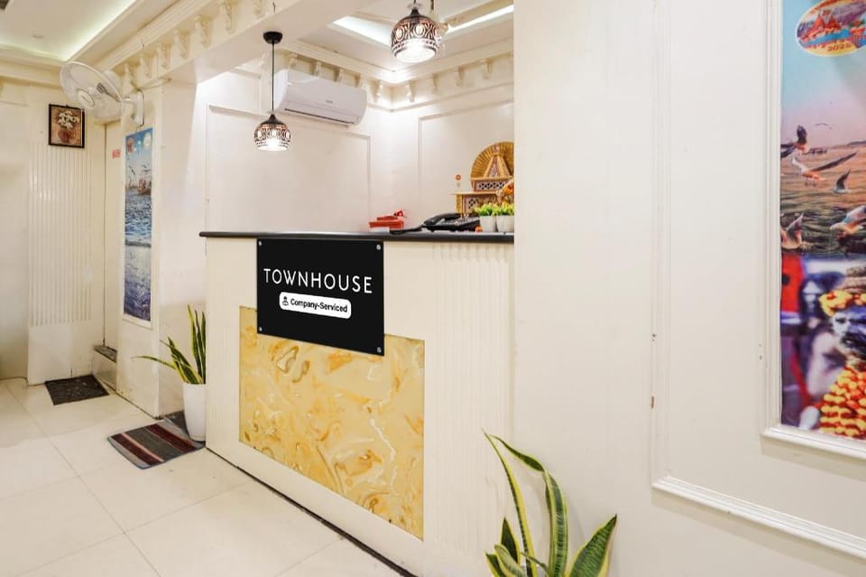 Super Townhouse Kali Ghat Prayagraj Formerly Ramesh Palace Hotel in Uttar Pradesh