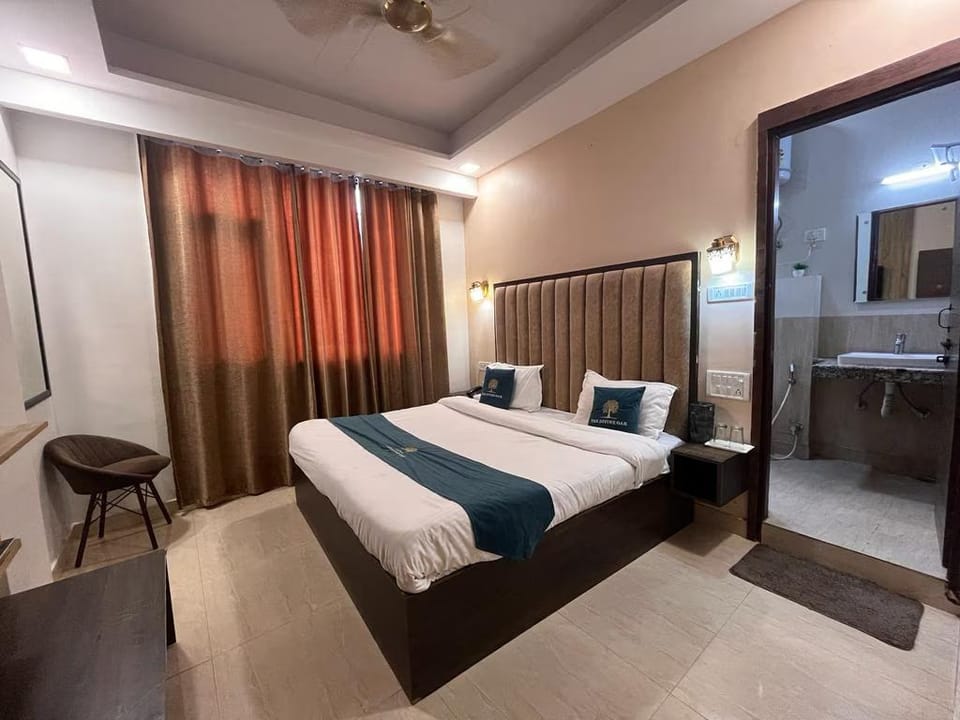 The Divine Oak Katra Jammu and Kashmir Hotel in India