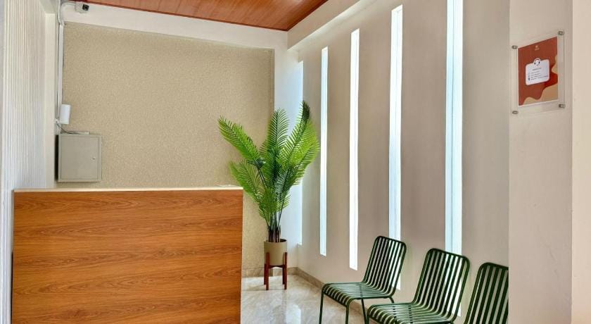 CIKOMI KOSTEL Syariah By Hans Management Hotel in Indonesia