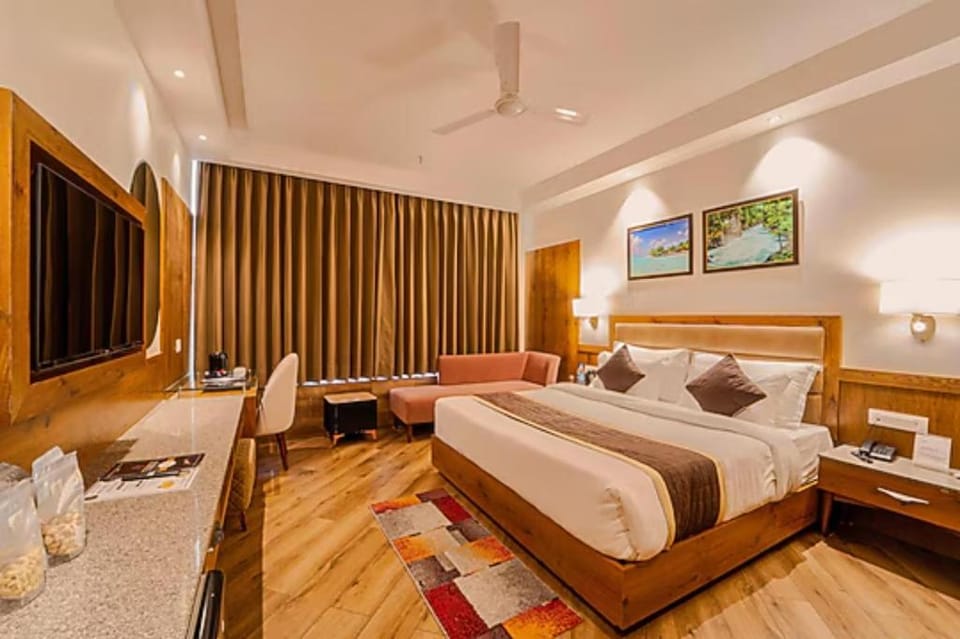 Hotel The Grand Dewan Katra Jammu and Kashmir Hotel in Punjab