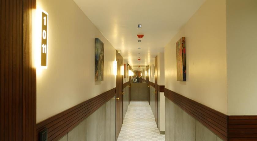 Hotel Velvet Park Hotel in Ahmedabad