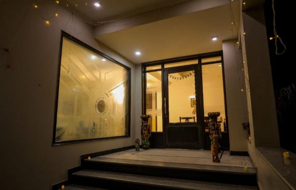 Hotel Wisdom Homestay Agra Vacation rental in Agra