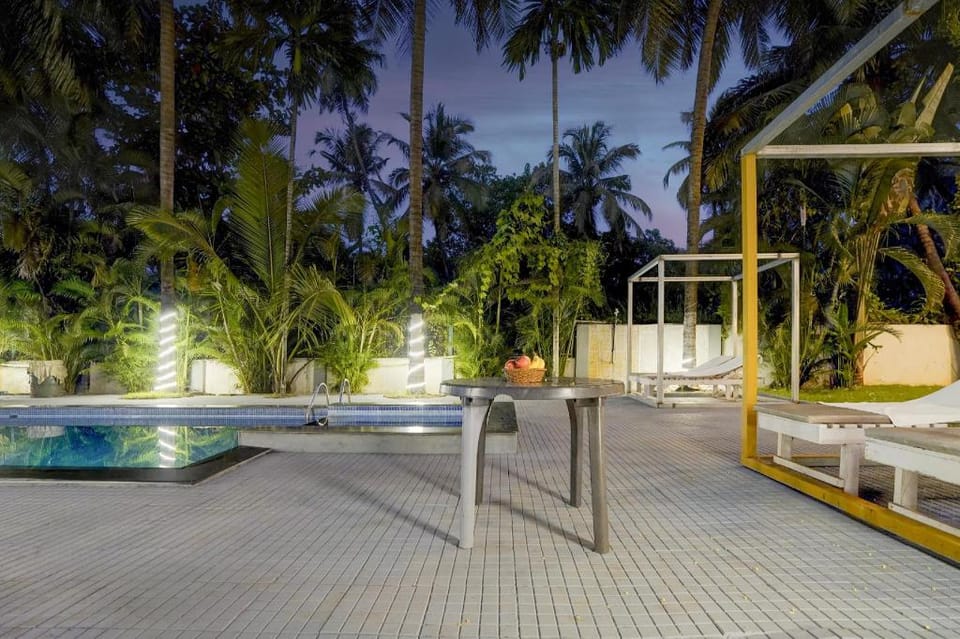 Super Townhouse Morjim Beach North Goa Formerly Bay Breeze Hotels & Resorts Hotel in Goa, India