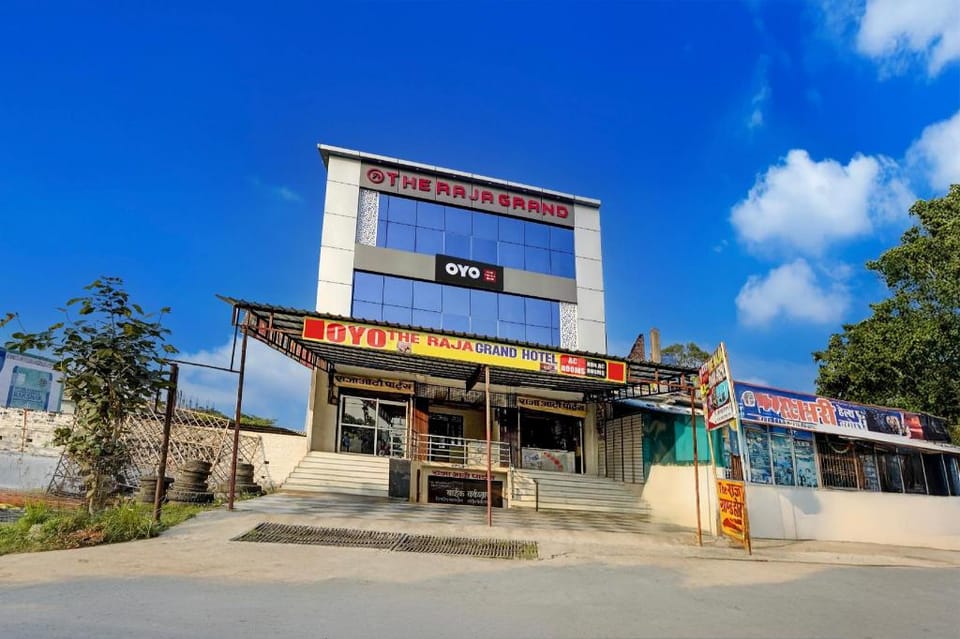 SPOT ON Raja Grand Hotel Hotel in Uttar Pradesh