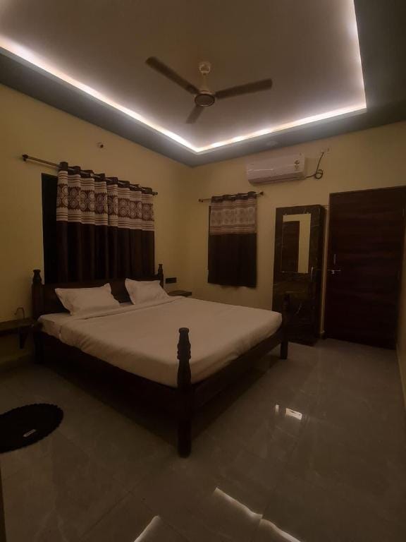 TNT Hotel Hotel in Maharashtra