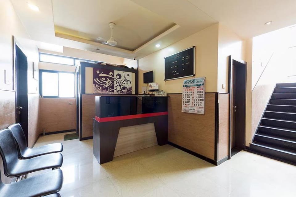 Hotel Farhat Executive Ahilyanagar Maharashtra Hotel in Maharashtra