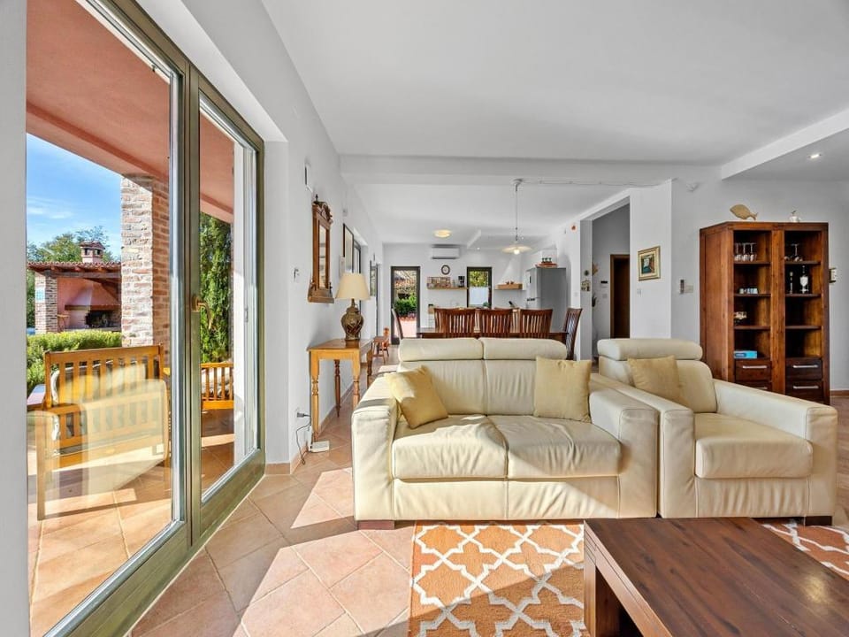 Idyllic Istrian Escape with Pool Villa in Istria County