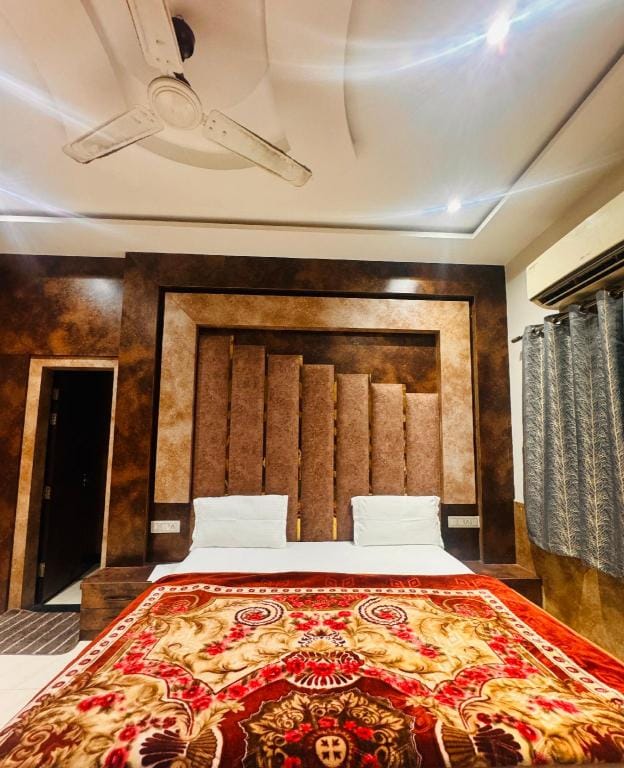 Hotel Rexa Vrindavan Hotel in Uttar Pradesh