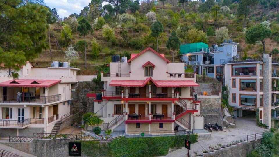 GhumoG Stay's Banti Hotel in Himachal Pradesh