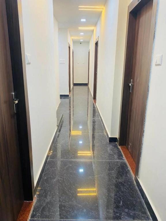 Goroomgo Mahaveer Palace Varanasi Hotel in Varanasi