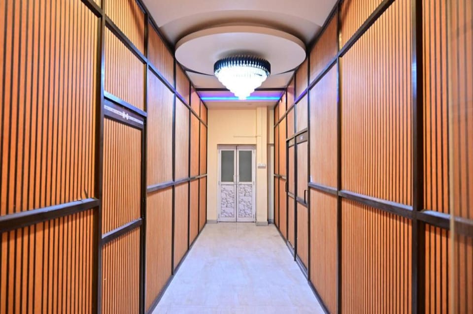 Goroomgo Siddhi Vinayak Varanasi Hotel in Varanasi