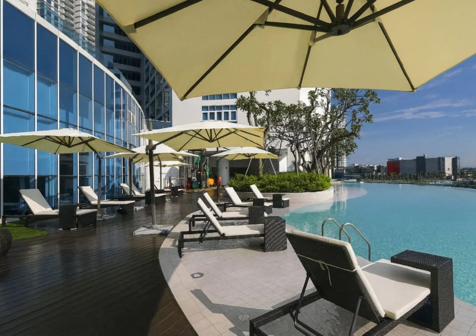 UH FLAT HOTELS & RESORTS PINETREE Hotel in Johor Bahru