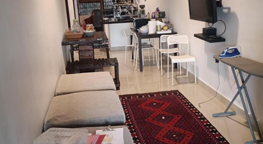 The Crowded House Backpackers Lodge Hostel in Kedah