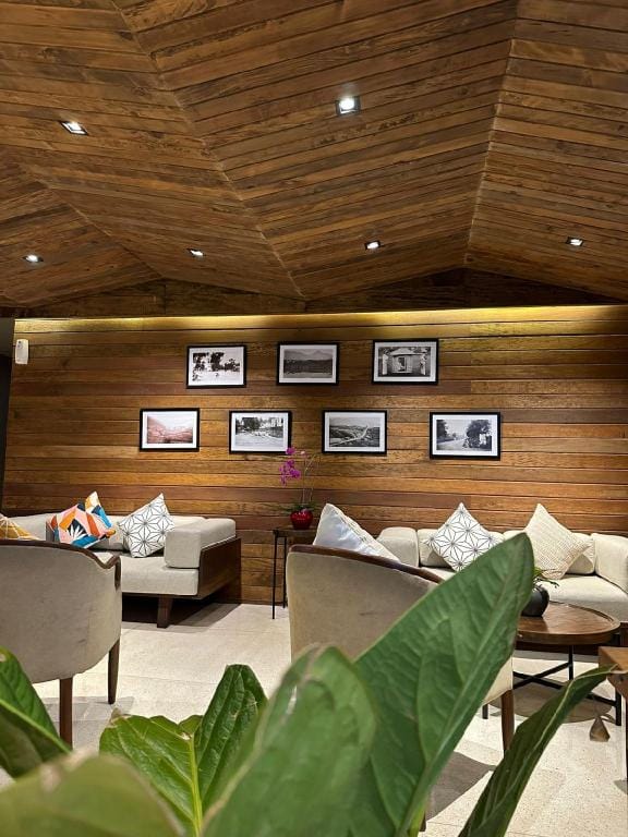 Grand Metro Hotel Puncak Hotel in Cisarua