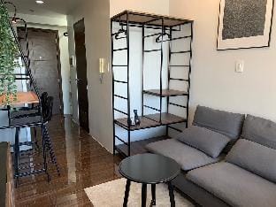 Industrial decorated comfy unit! Apartment in Makati