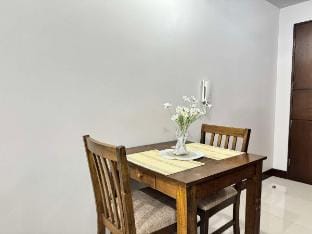 Araneta Center Cubao - Manhattan Height Tower A Apartment in Pasig