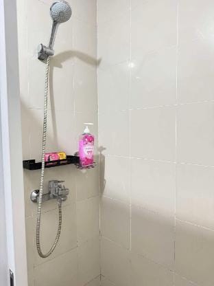 Araneta Center Cubao - Manhattan Height Tower A Apartment in Pasig