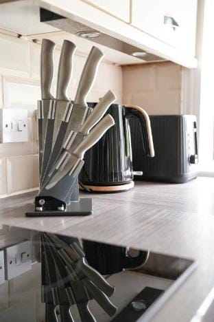 Arranview Retreat Apartment in Airdrie