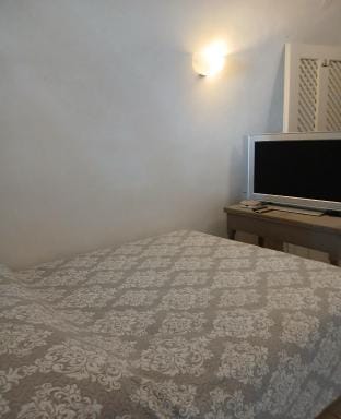 SPILIOTICA HOSPITALITY CAVE HOUSE IMEROVIGLI Apartment in Imerovigli