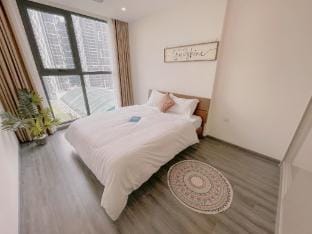 Sunshine Apt - Zenpark - Vinhomes Ocean Park Apartment in Hanoi