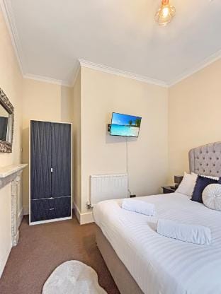 Spacious Central 2 bed Ground Floor flat Sleeps 6  Apartment in Newark-on-Trent