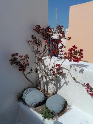 SPILIOTICA HOSPITALITY TRADITIONAL APARTMENT  Apartment in Imerovigli