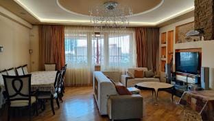 Luxury Apartment In The City Heart On North Avenue Apartment in Yerevan