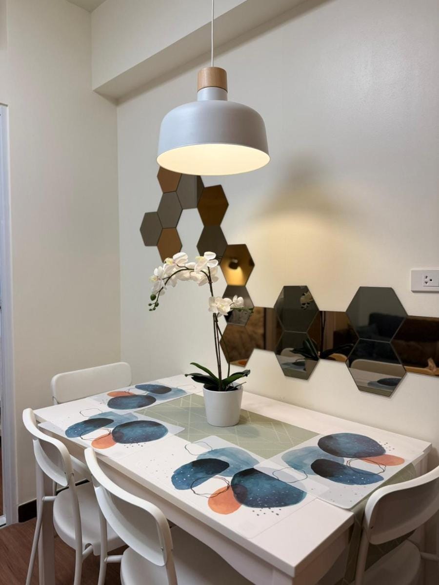 1BR Luxury Apartment The Camden Place Apartment in Manila City