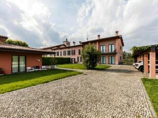 Apartment in Iseo with Pool Apartment in Province of Brescia