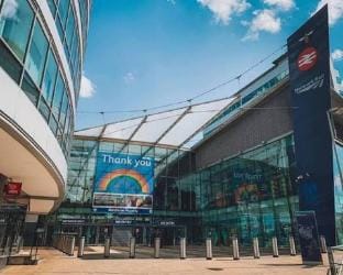 Manchester Central  Gym  Games  Free Parking Apartment in Manchester