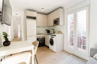 Comfortable Apartment near Plaza Castilla Apartment in Madrid