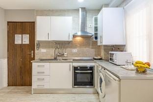 Great Apartments for Groups and Families Apartment in Malaga