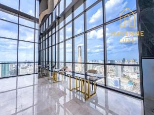 Luxury Downtown Bangkok 2BR 2BA  Sky Pool Gym  5MIN Walk to Siam Paragon Apartment in Bangkok
