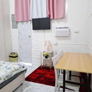 D2 Transient Room Dacudao Bajada nr USEP SM Lanang Apartment in Davao City
