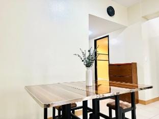 Spacious 2BR Suite at Manhattan Plaza T2 Cubao Apartment in Quezon City