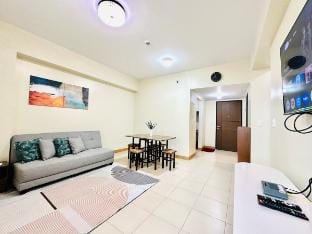 Spacious 2BR Suite at Manhattan Plaza T2 Cubao Apartment in Quezon City